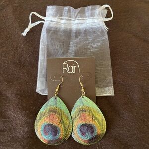 Pretty Metal Feather Earrings